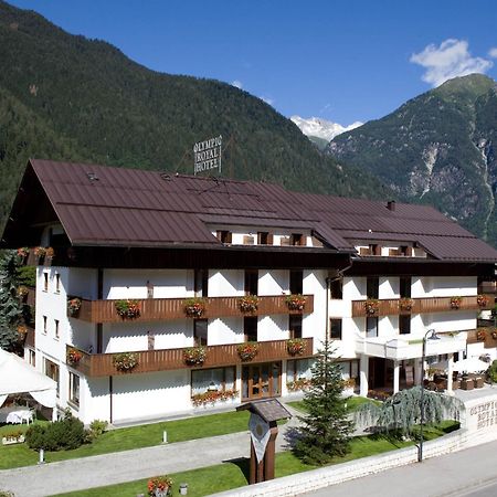 Royal Olympic Hotel Pinzolo Zewnętrze zdjęcie